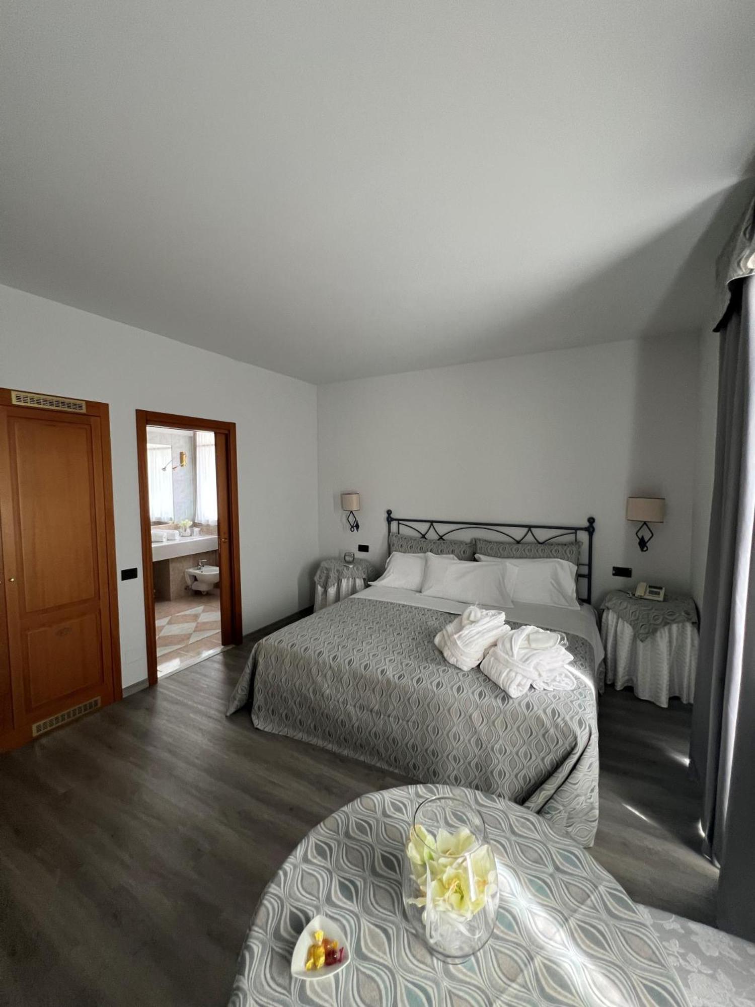 Green Hotel Сетимо Торинезе Екстериор снимка