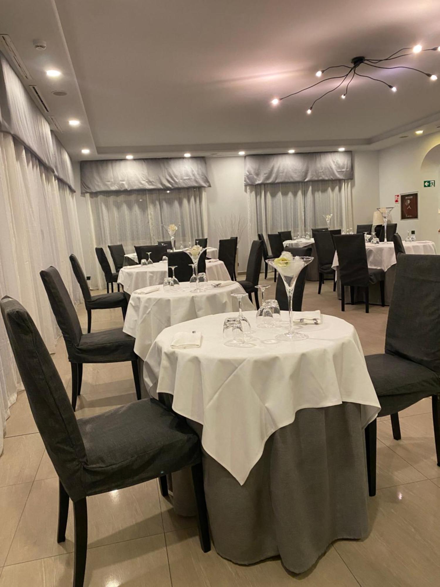 Green Hotel Сетимо Торинезе Екстериор снимка