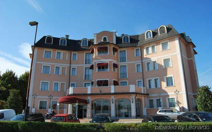 Green Hotel Сетимо Торинезе Екстериор снимка