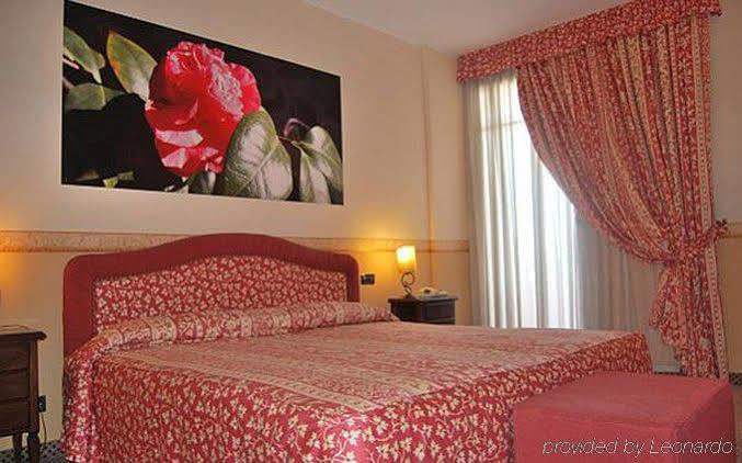 Green Hotel Сетимо Торинезе Екстериор снимка