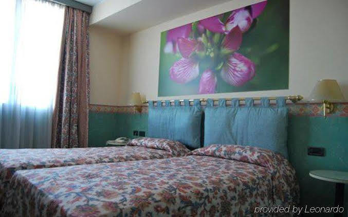 Green Hotel Сетимо Торинезе Екстериор снимка