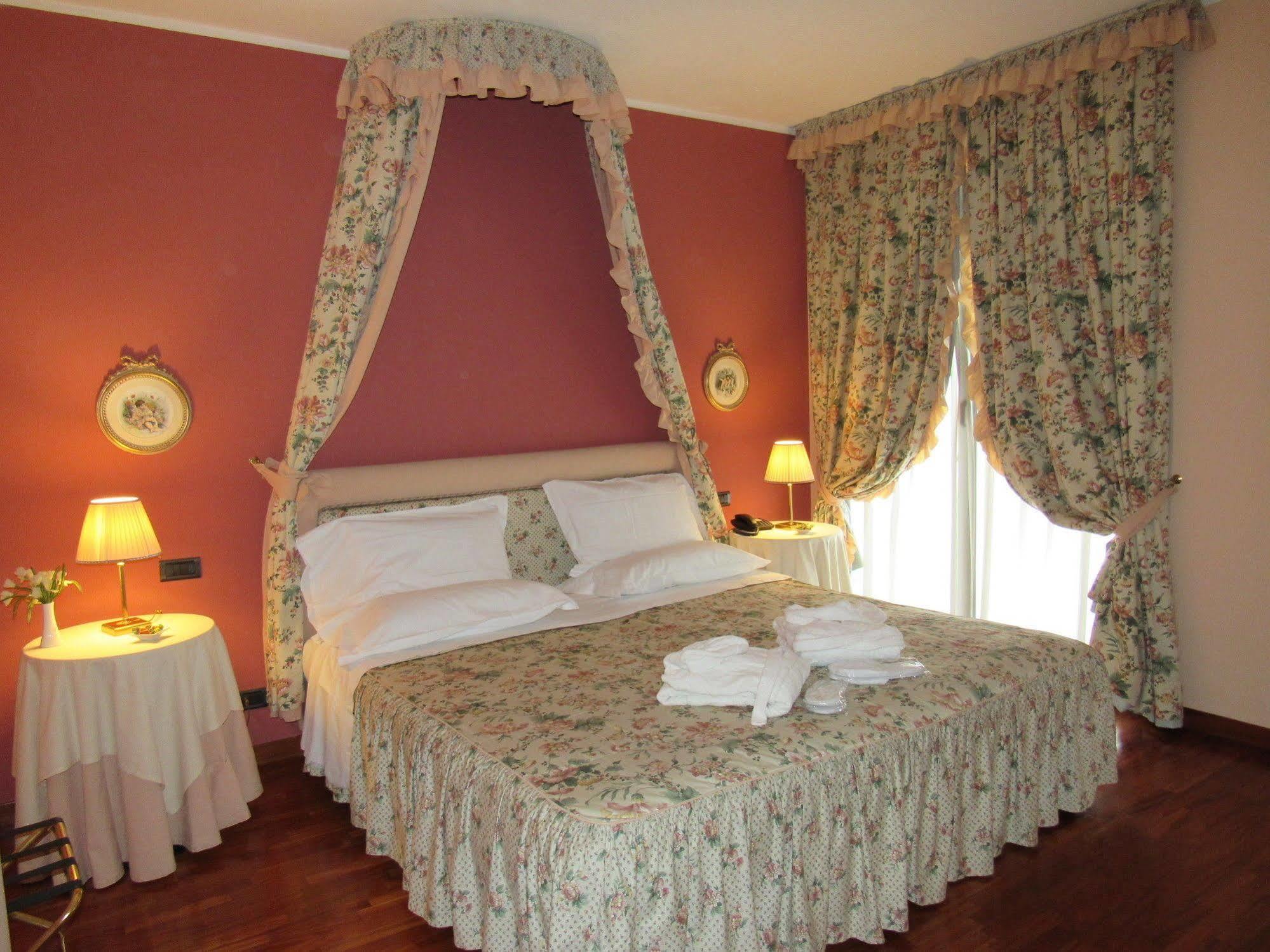Green Hotel Сетимо Торинезе Екстериор снимка