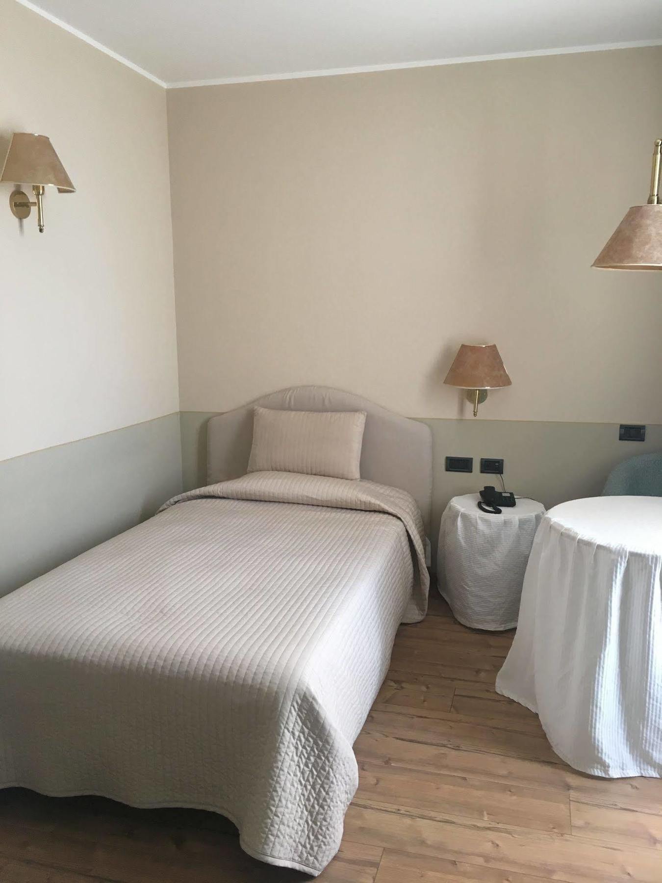 Green Hotel Сетимо Торинезе Екстериор снимка
