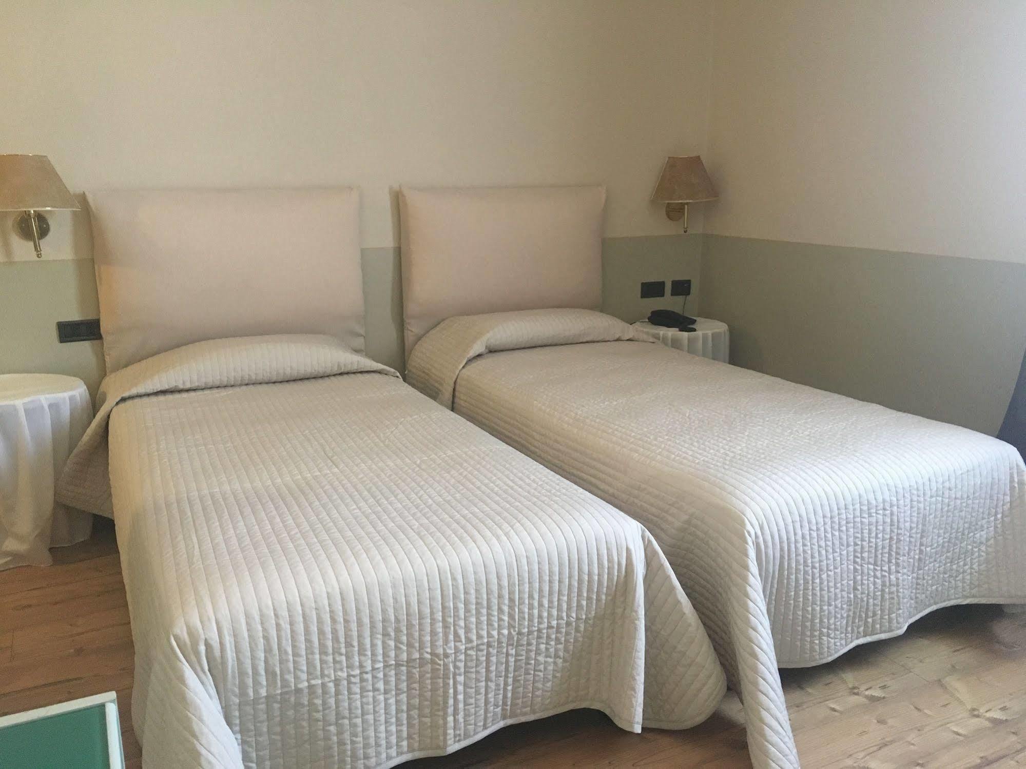 Green Hotel Сетимо Торинезе Екстериор снимка
